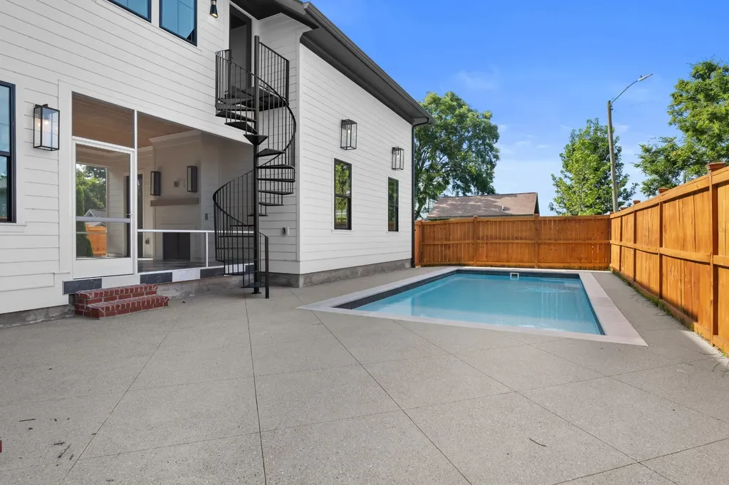 1900 Eastside Avenue Nashville TN 37206