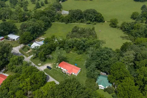 9947 Old Highway 46 Bon Aqua TN 37025