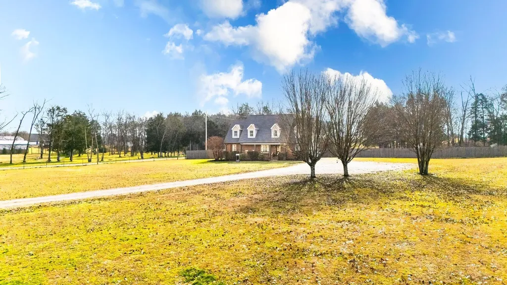 1993 Egypt Road Chapel Hill TN 37034