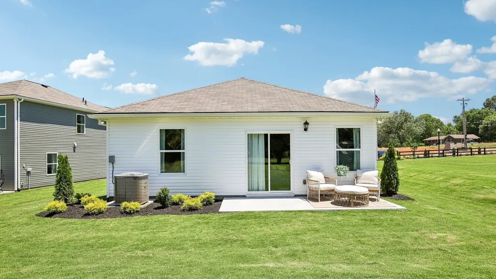 1323 Preakness Lane Lewisburg TN 37091