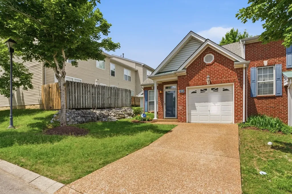 14 Fawn Creek Pass Nashville TN 37214
