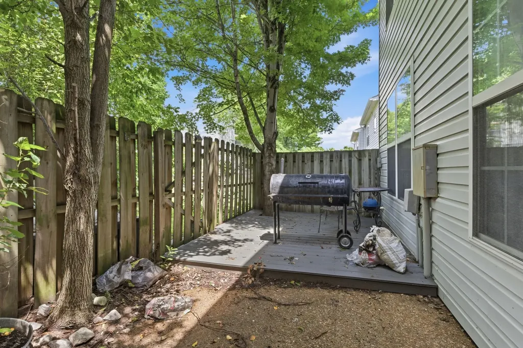 14 Fawn Creek Pass Nashville TN 37214