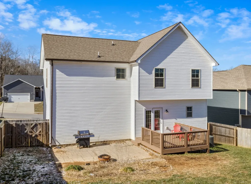 1381 Sussex Drive Clarksville TN 37042