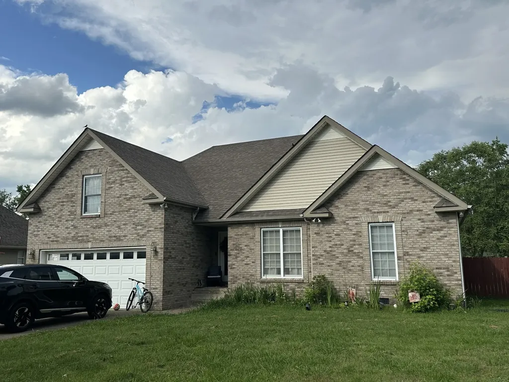 153 Foxrun Springfield TN 37172