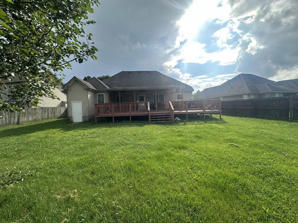 153 Foxrun Springfield TN 37172