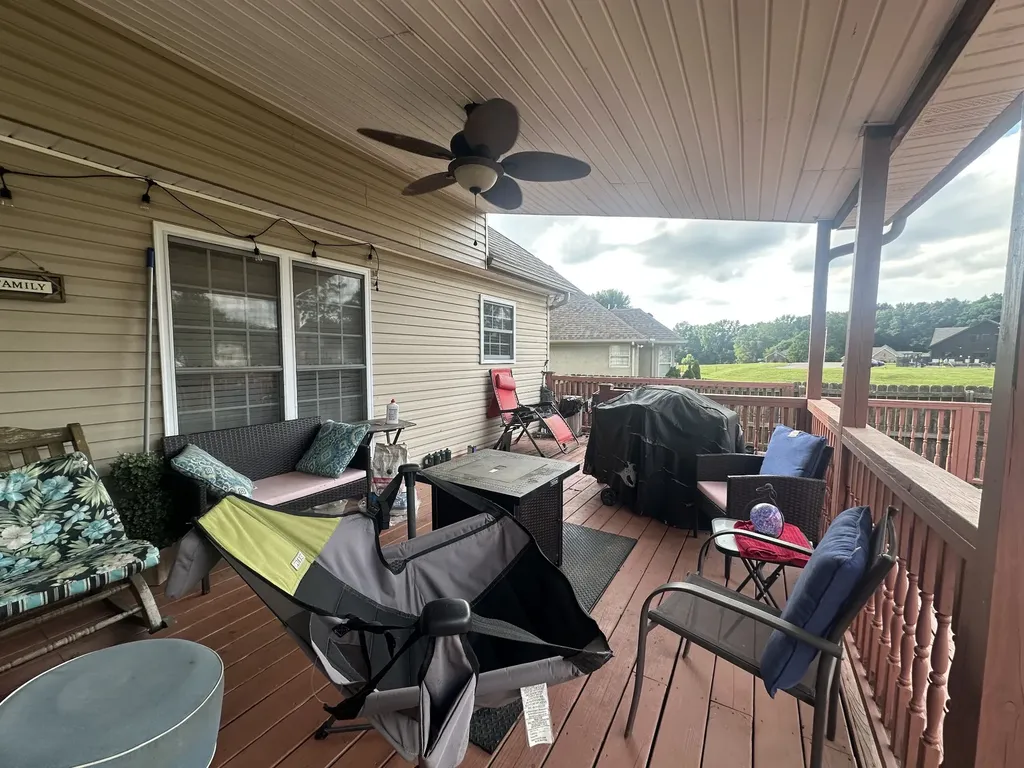 153 Foxrun Springfield TN 37172