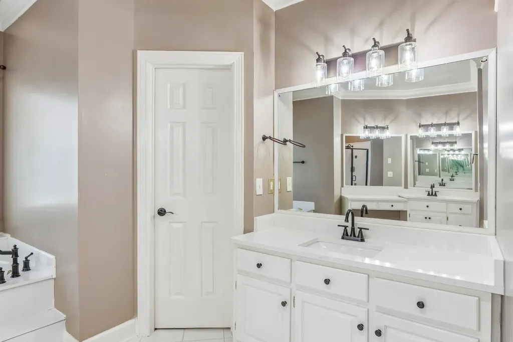 135 N Country Club Drive Hendersonville TN 37075