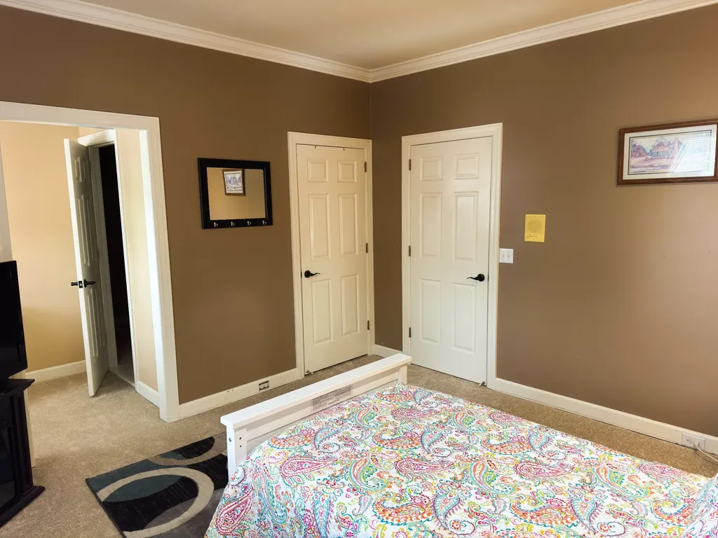 135 N Country Club Drive Hendersonville TN 37075
