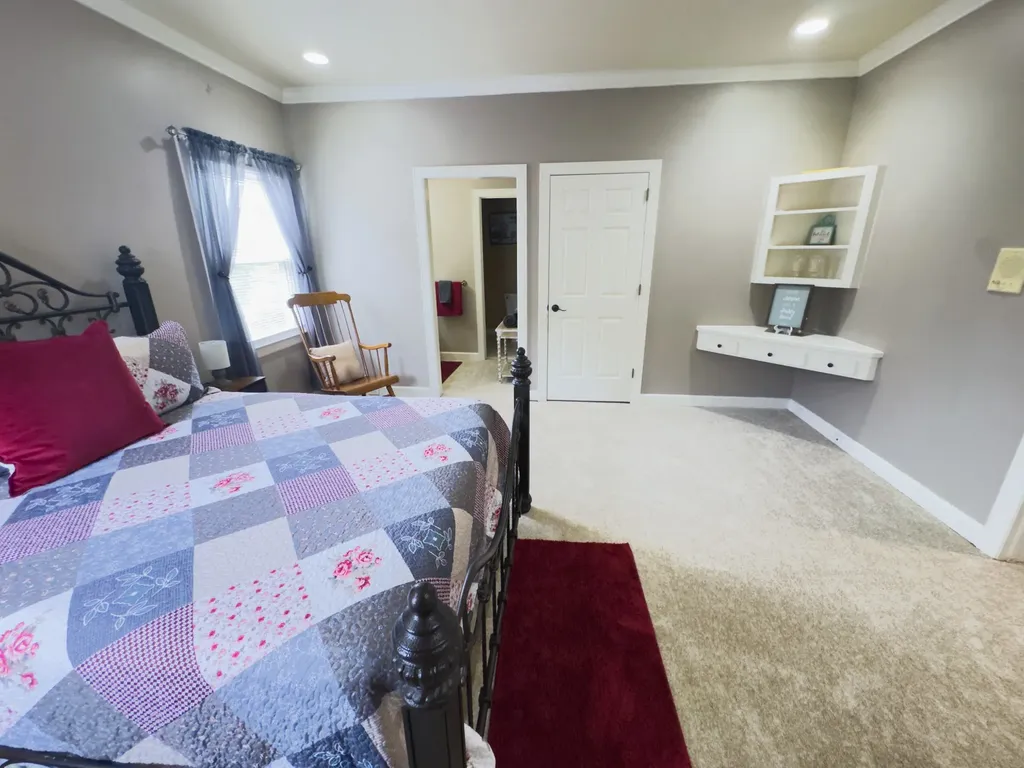 135 N Country Club Drive Hendersonville TN 37075