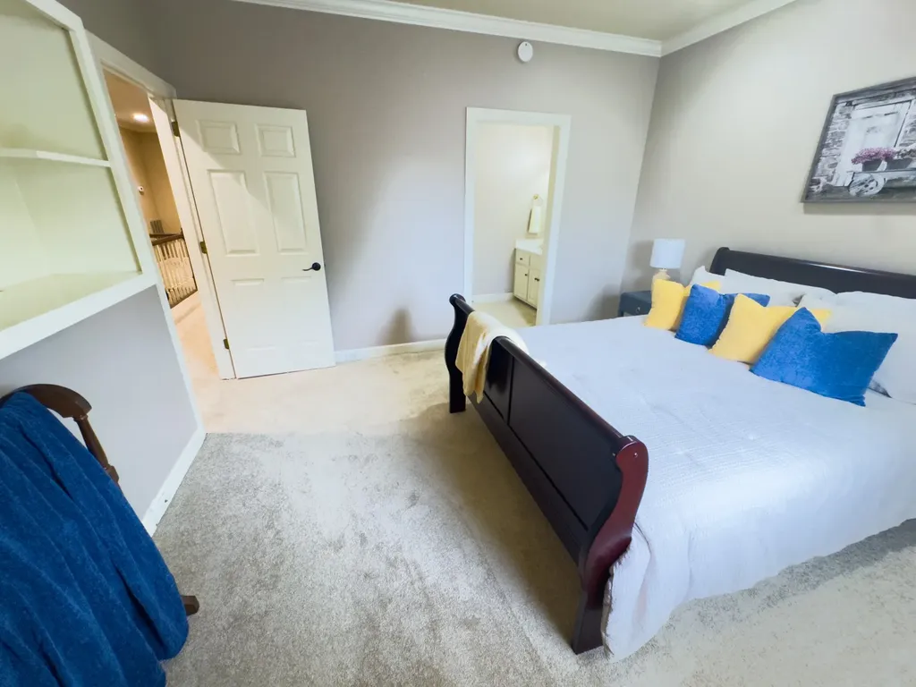 135 N Country Club Drive Hendersonville TN 37075