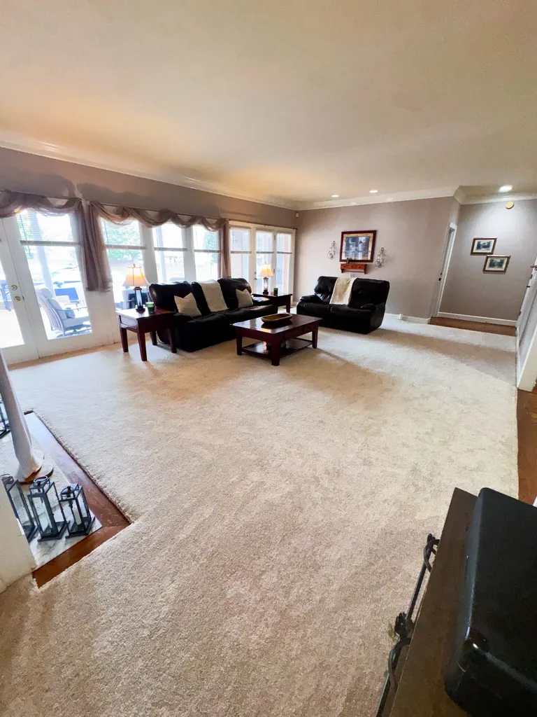 135 N Country Club Drive Hendersonville TN 37075