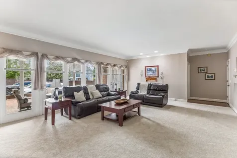 135 N Country Club Drive Hendersonville TN 37075