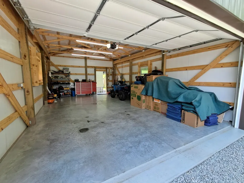 5525 Wiley Hollow Road Lynnville TN 38472