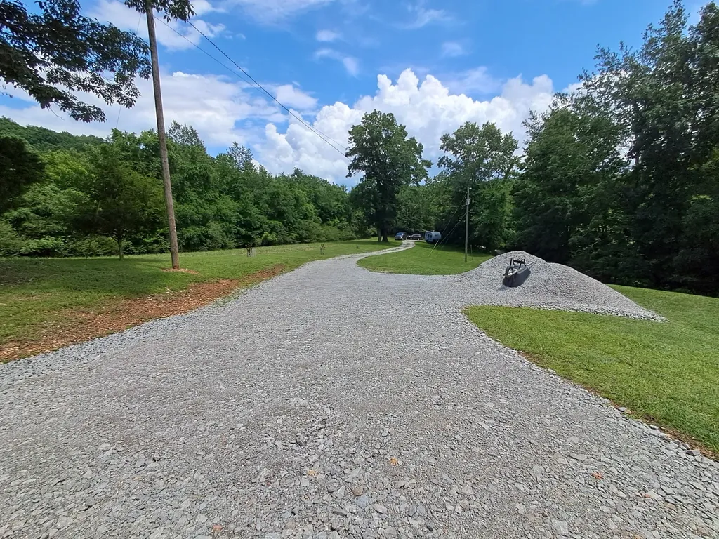 5525 Wiley Hollow Road Lynnville TN 38472