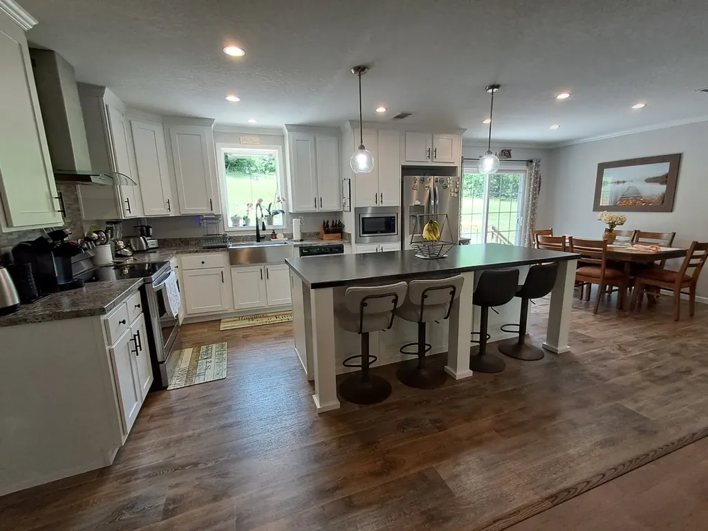 5525 Wiley Hollow Road Lynnville TN 38472