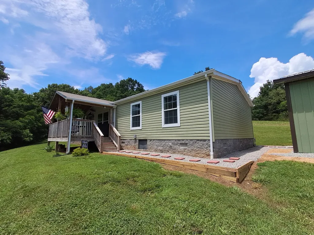5525 Wiley Hollow Road Lynnville TN 38472