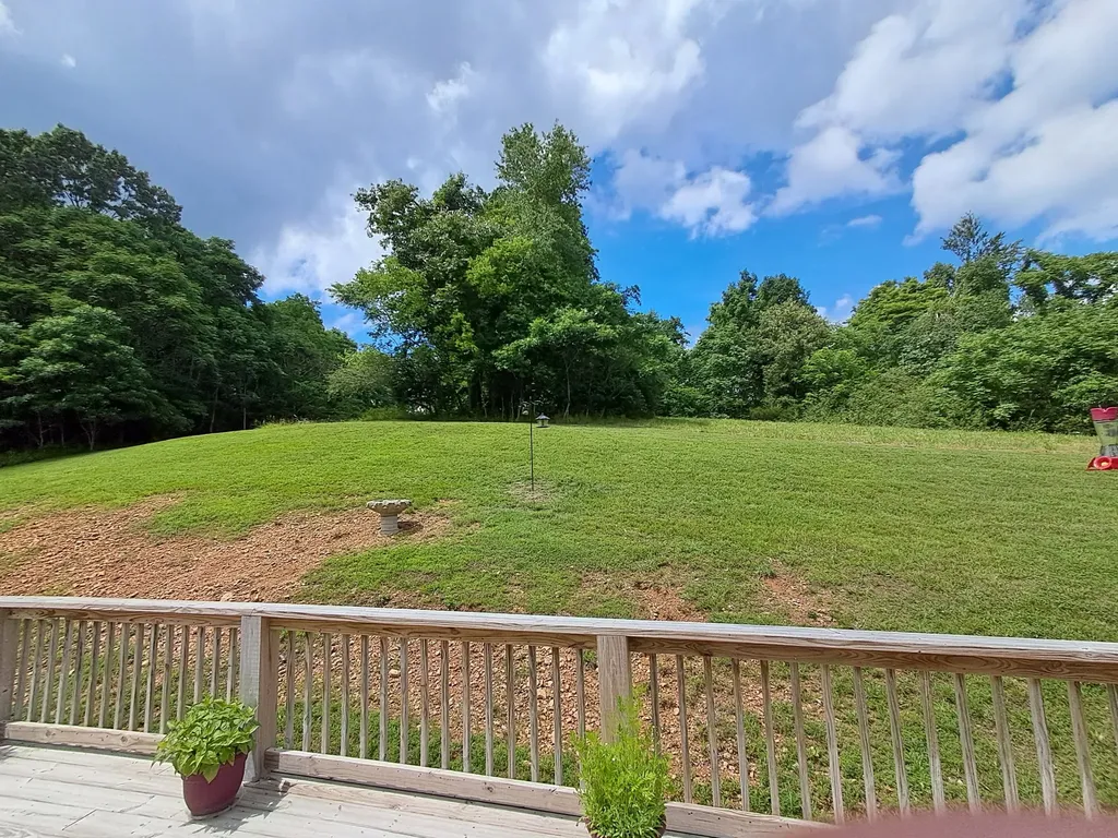 5525 Wiley Hollow Road Lynnville TN 38472