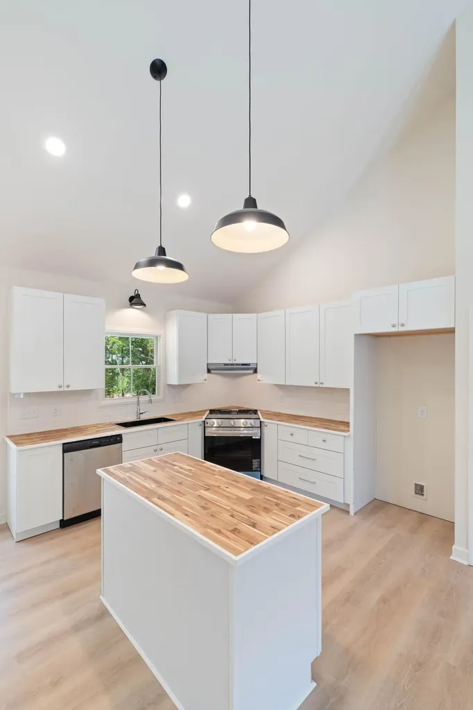 293 Peavine Way Rock Spring GA 30739