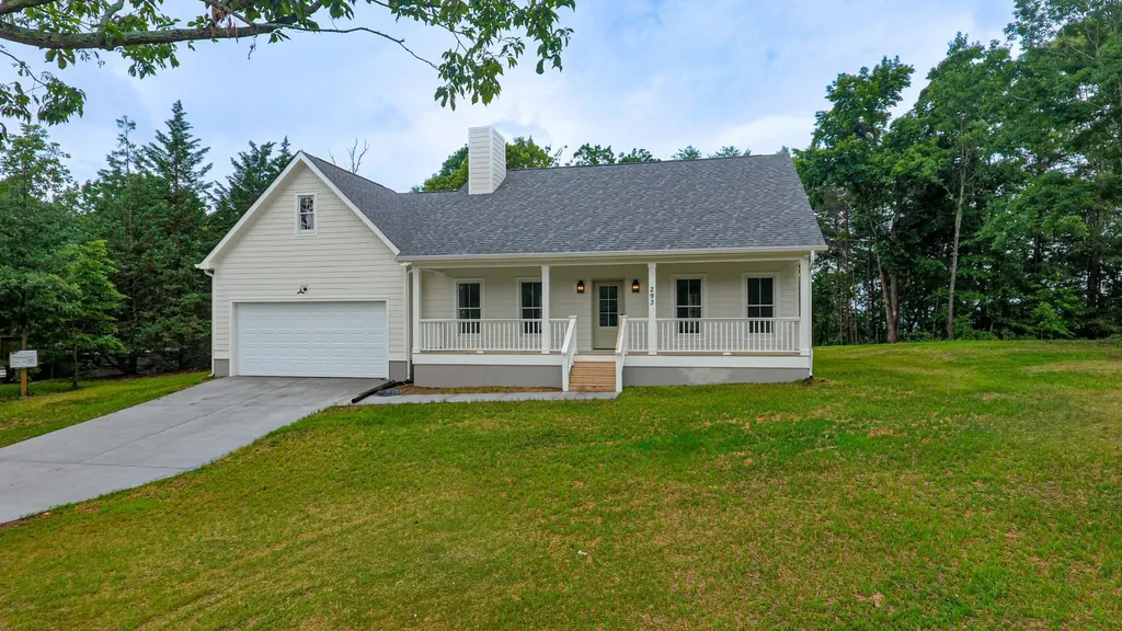 293 Peavine Way Rock Spring GA 30739