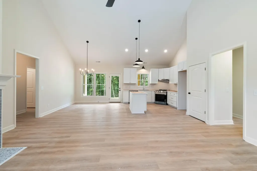 293 Peavine Way Rock Spring GA 30739