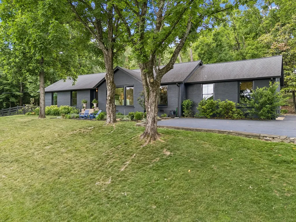 4633 Tara Drive Nashville TN 37215