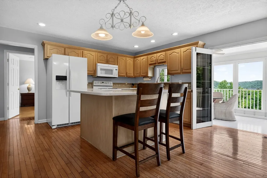1038 Lakeside Drive Smithville TN 37166