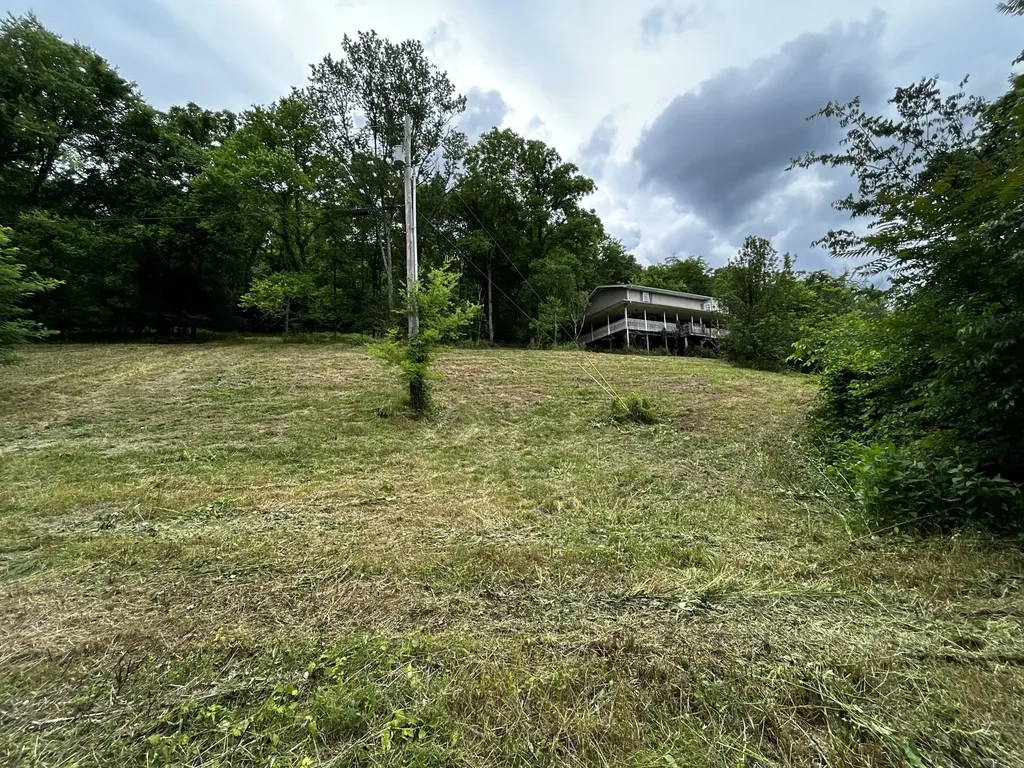 98 Hackett Valley Road Hickman TN 38567