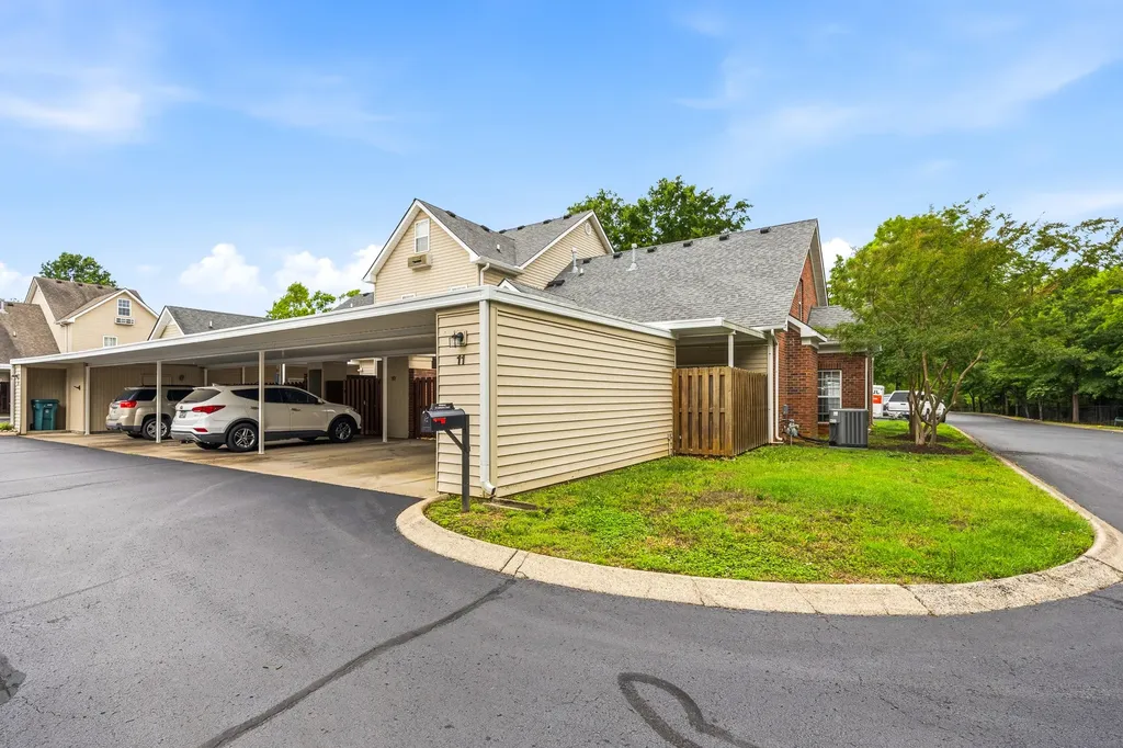 11 Leftwich Court Lebanon TN 37087