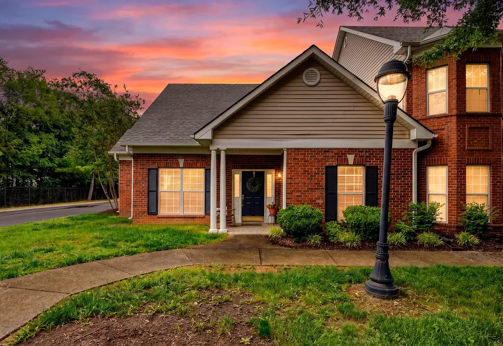 11 Leftwich Court Lebanon TN 37087
