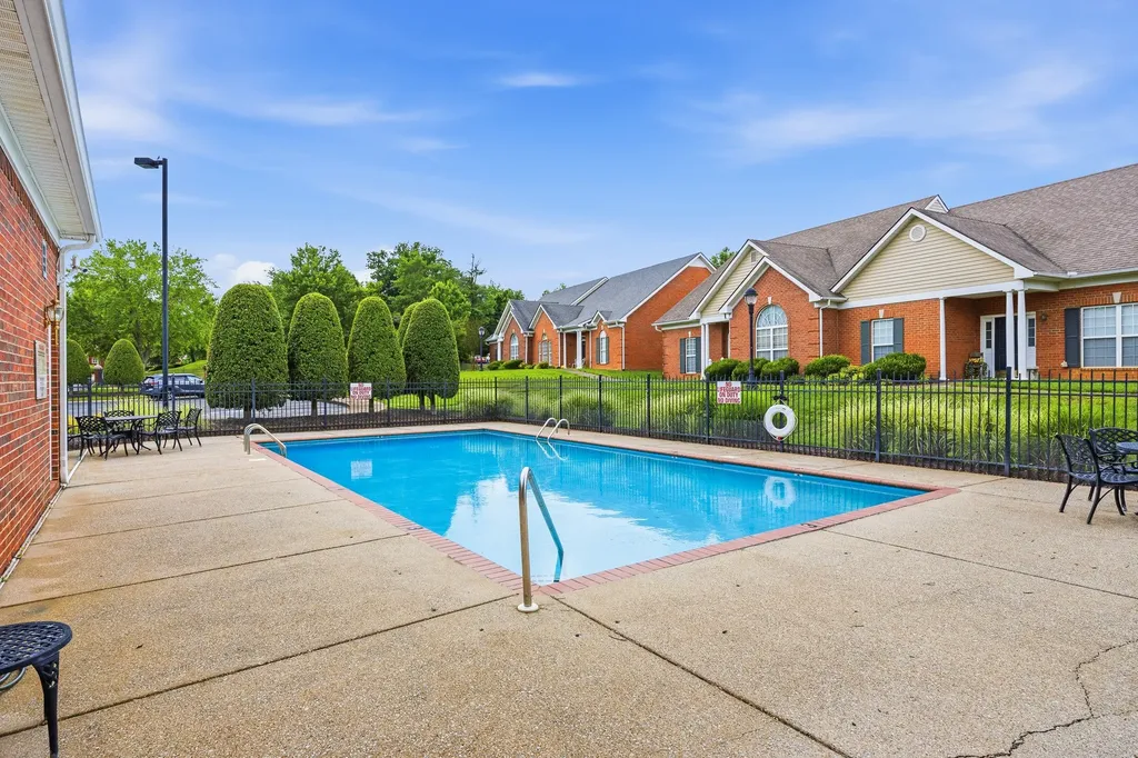 11 Leftwich Court Lebanon TN 37087