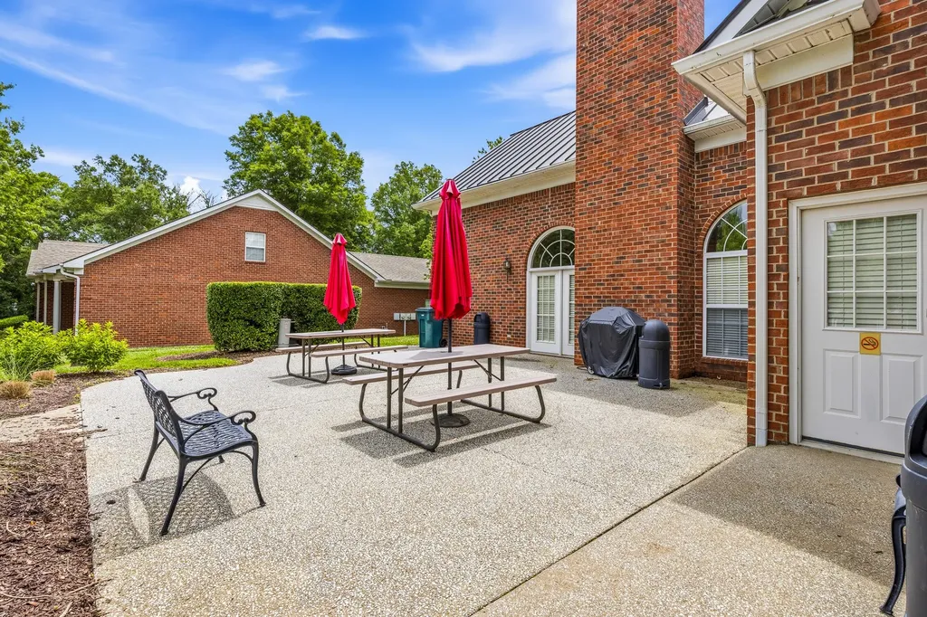 11 Leftwich Court Lebanon TN 37087