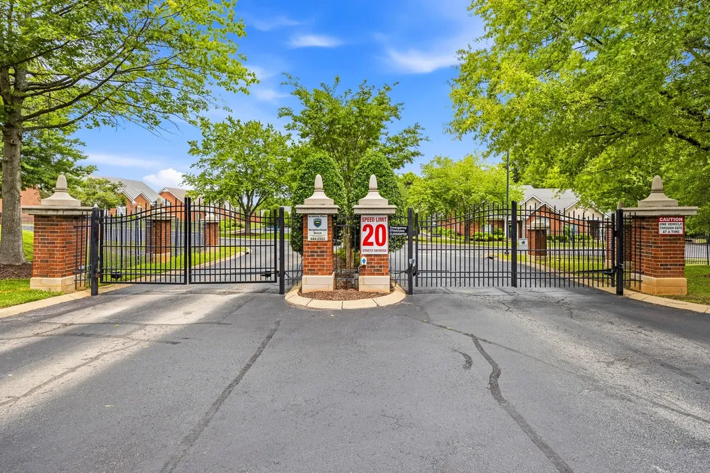 11 Leftwich Court Lebanon TN 37087