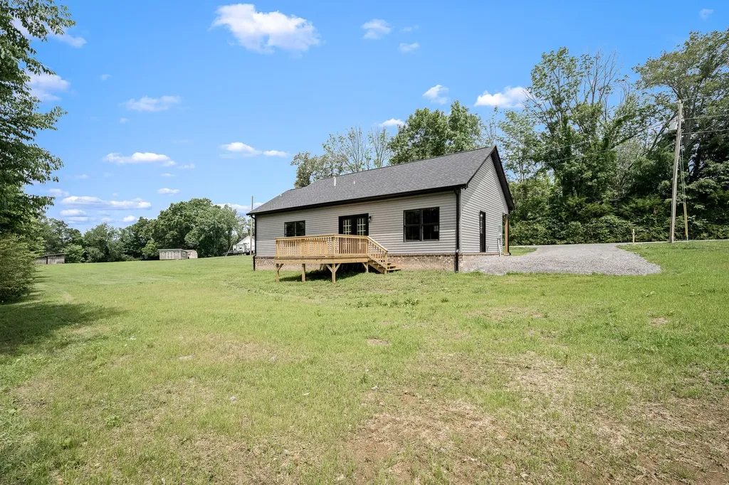 320 Underhill Road Mcminnville TN 37110