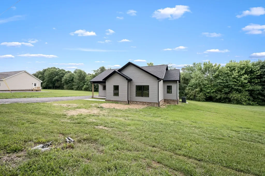 320 Underhill Road Mcminnville TN 37110