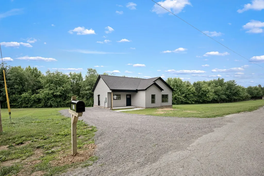 320 Underhill Road Mcminnville TN 37110