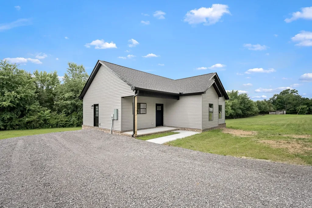 320 Underhill Road Mcminnville TN 37110