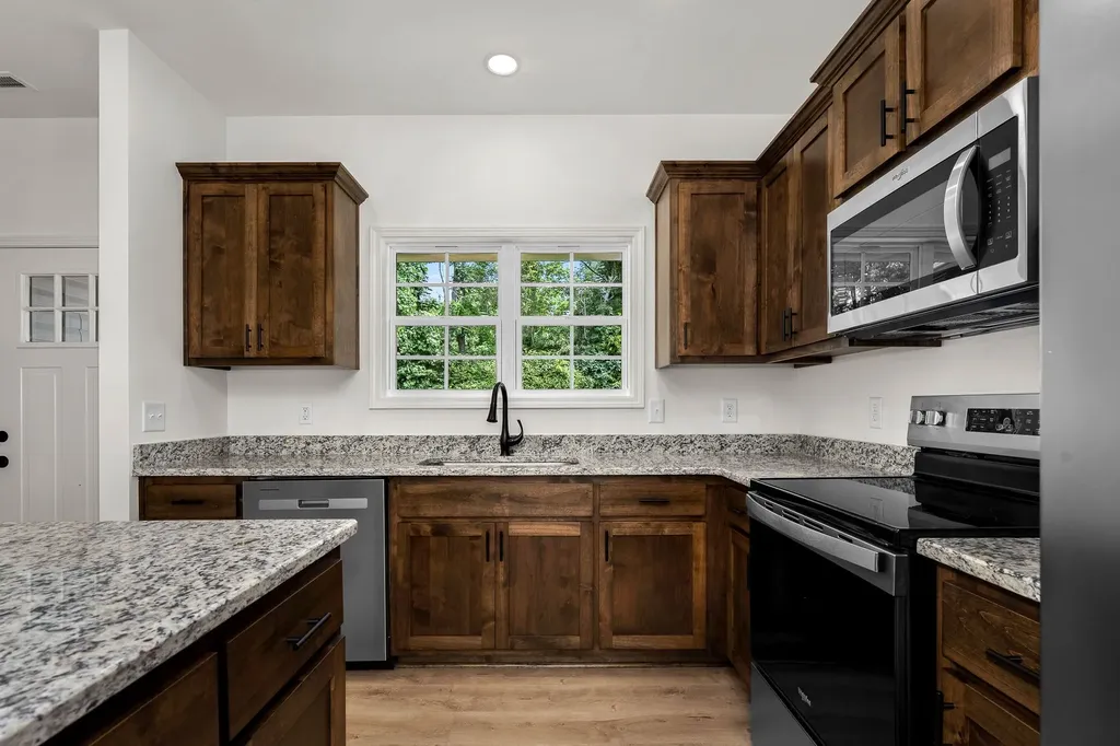 320 Underhill Road Mcminnville TN 37110