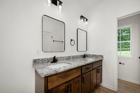 320 Underhill Road Mcminnville TN 37110