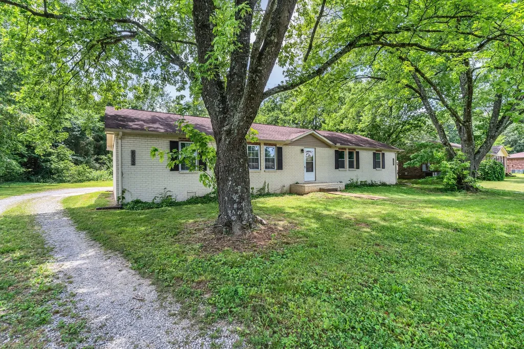 6030 Sedgeridge Avenue Murfreesboro TN 37129