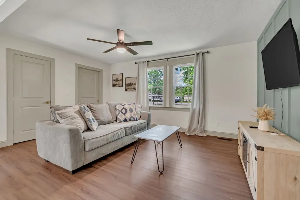 6030 Sedgeridge Avenue Murfreesboro TN 37129