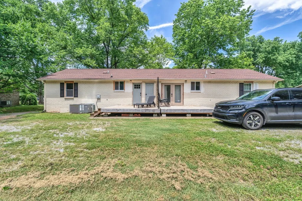 6030 Sedgeridge Avenue Murfreesboro TN 37129