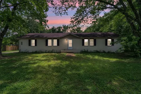 6030 Sedgeridge Avenue Murfreesboro TN 37129