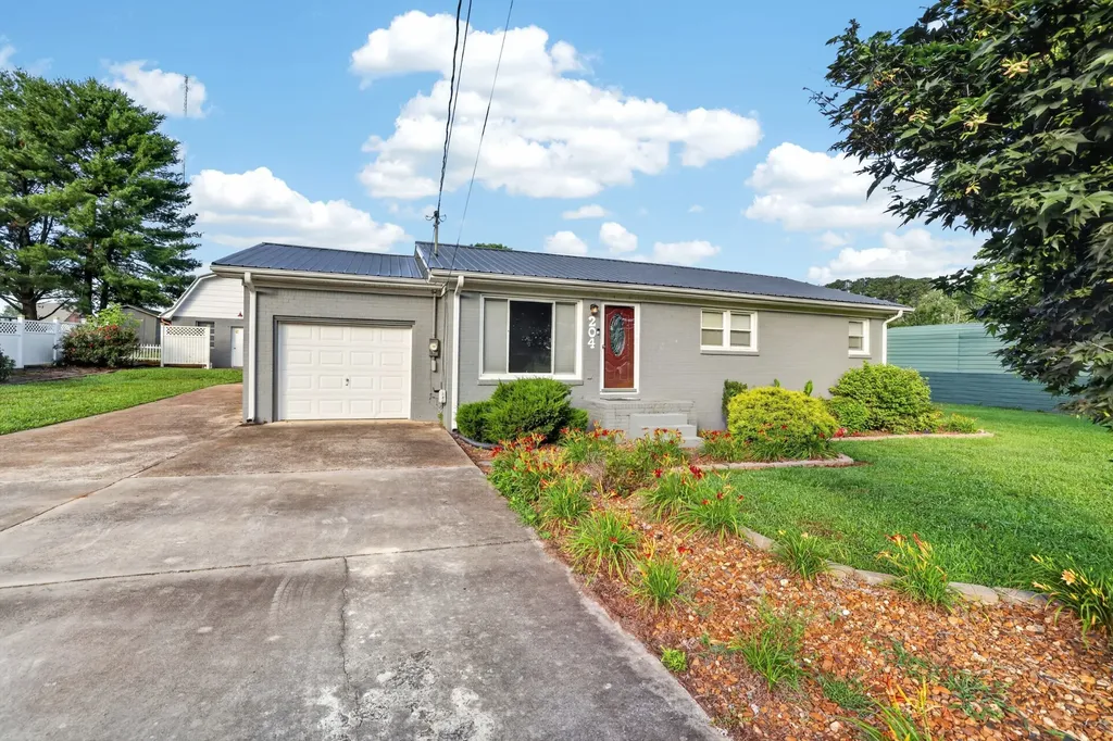 204 Homeward Avenue Winchester TN 37398