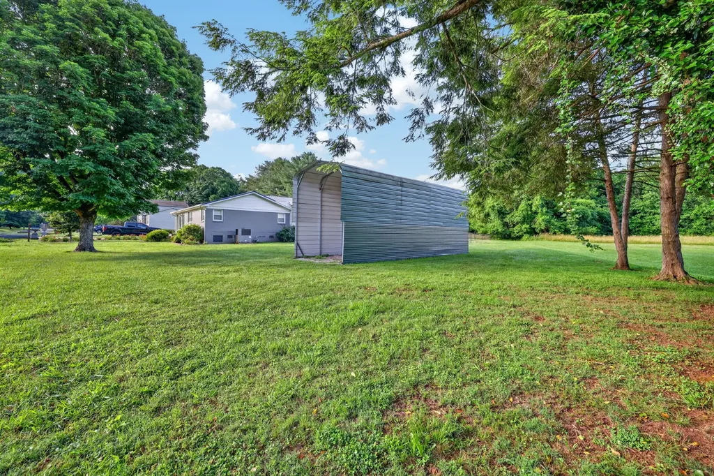 204 Homeward Avenue Winchester TN 37398