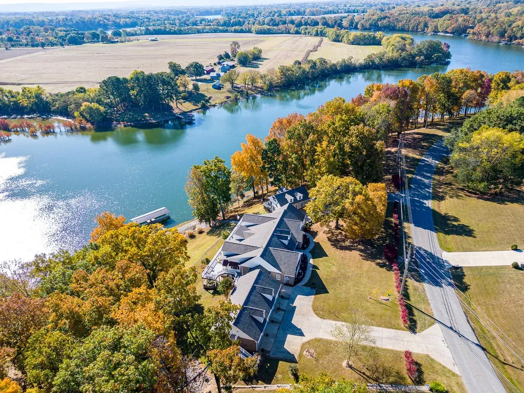 627 Eastbrook Road Estill Springs TN 37330