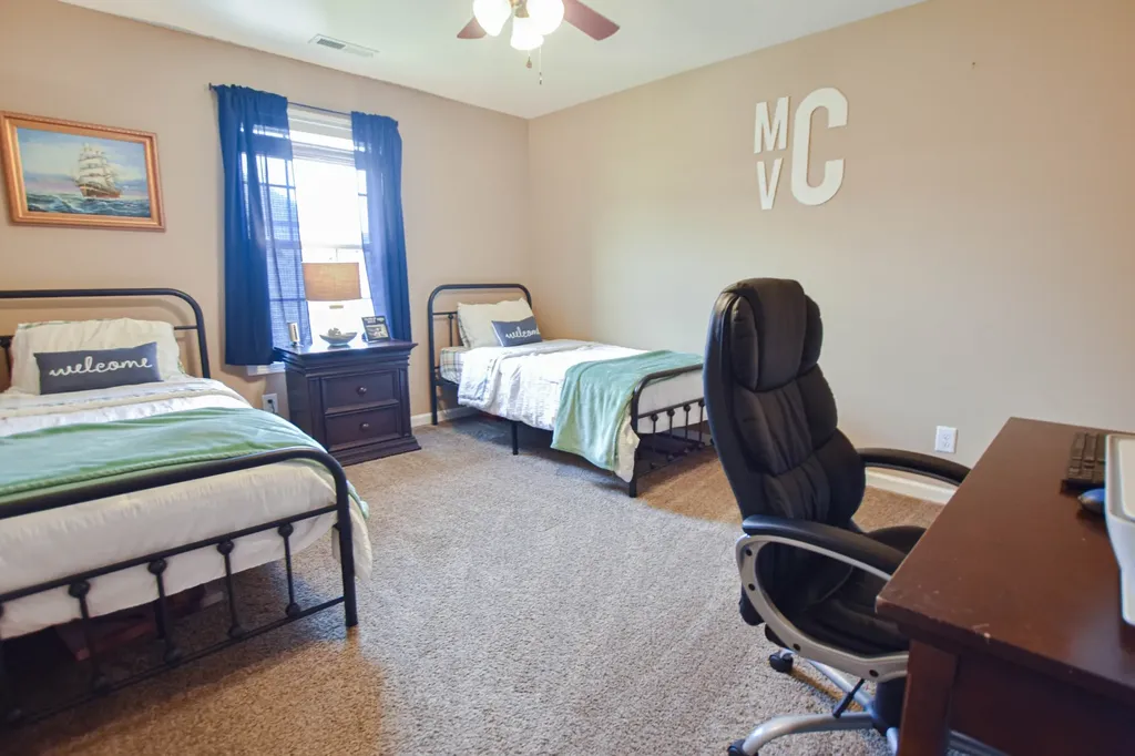 1016 Meadowview Lane Clarksville TN 37040