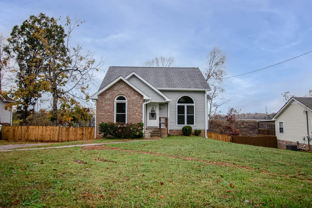 125 Whitehall Drive Clarksville TN 37042