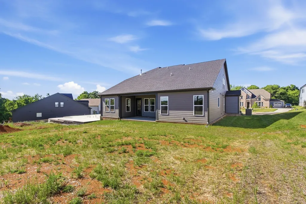 207 Phillips Bend Spring Hill TN 37174