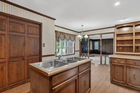 805 Boonshill Petersburg Road Petersburg TN 37144