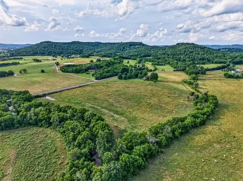 805 Boonshill Petersburg Road Petersburg TN 37144